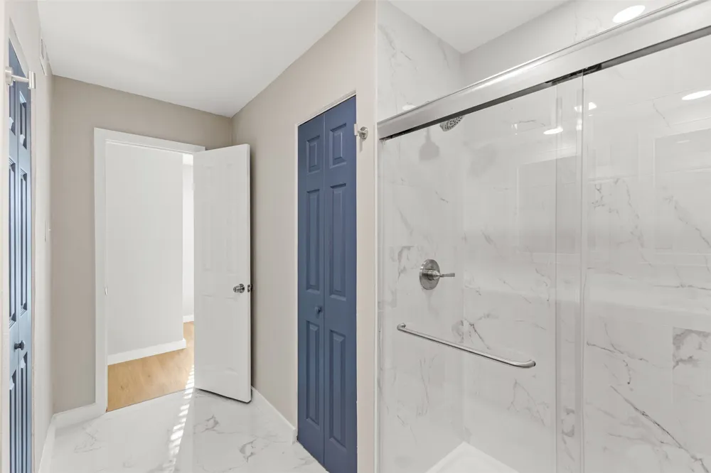 6738 Eastridge Drive #106 Dallas, TX 75231