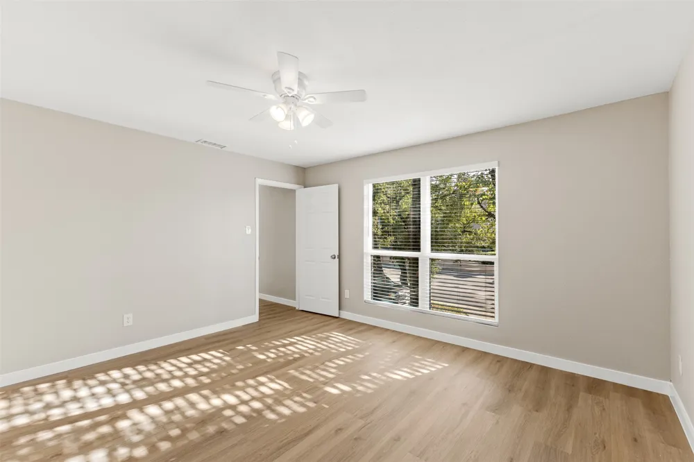 6738 Eastridge Drive #106 Dallas, TX 75231
