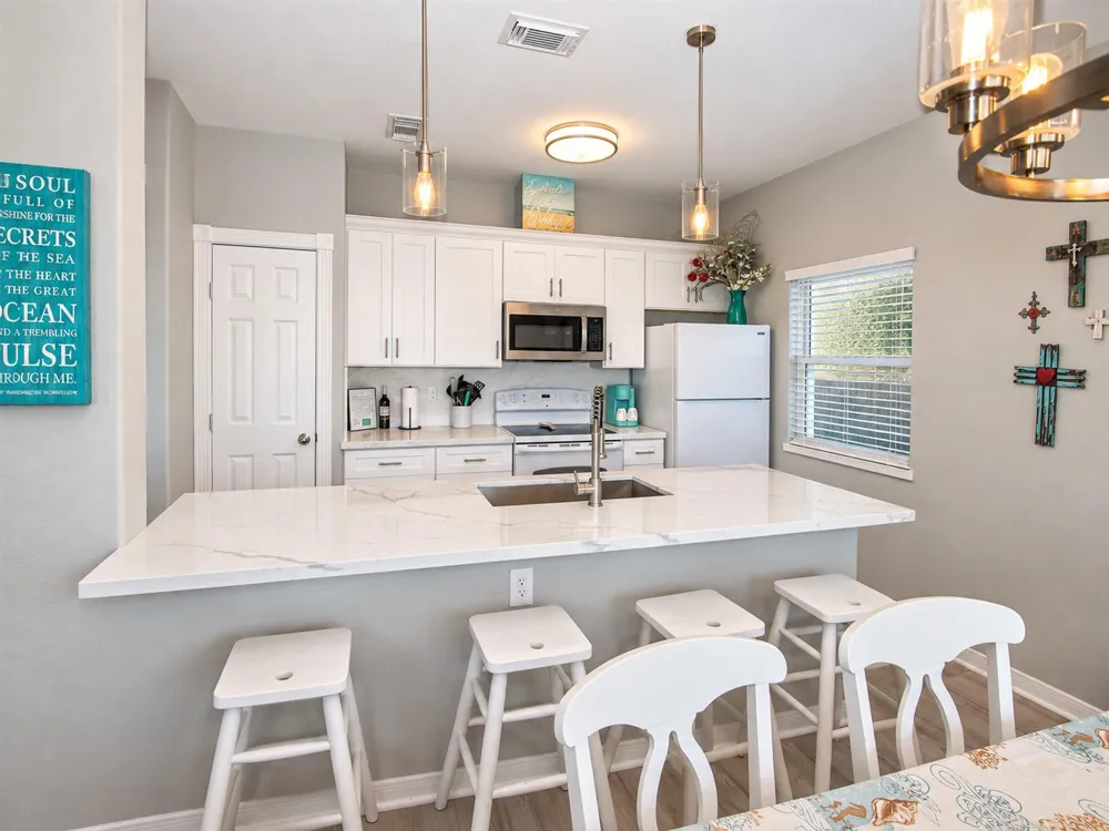 1648 Sandpebble Place Surfside Beach, TX 77541