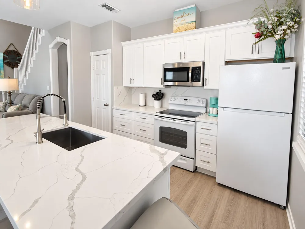 1648 Sandpebble Place Surfside Beach, TX 77541