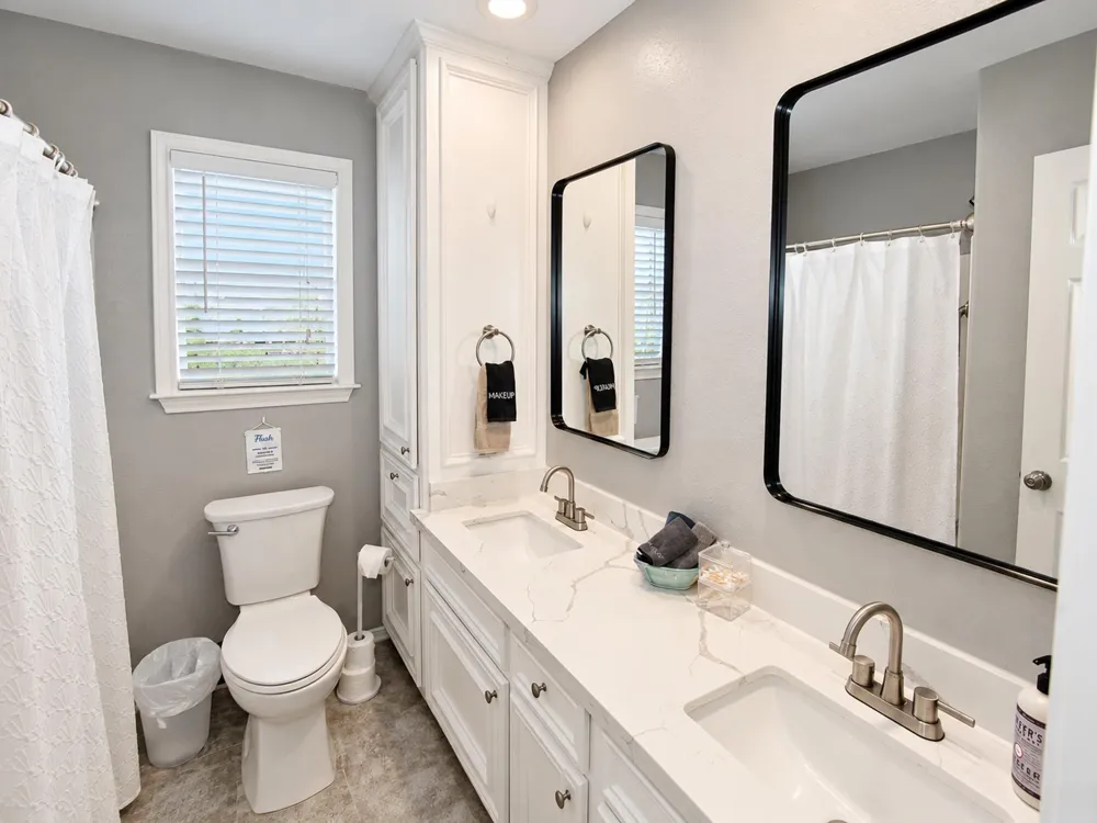 1648 Sandpebble Place Surfside Beach, TX 77541