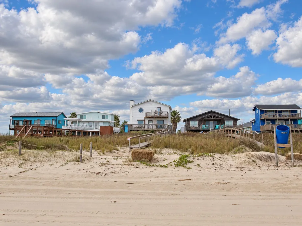 1648 Sandpebble Place Surfside Beach, TX 77541