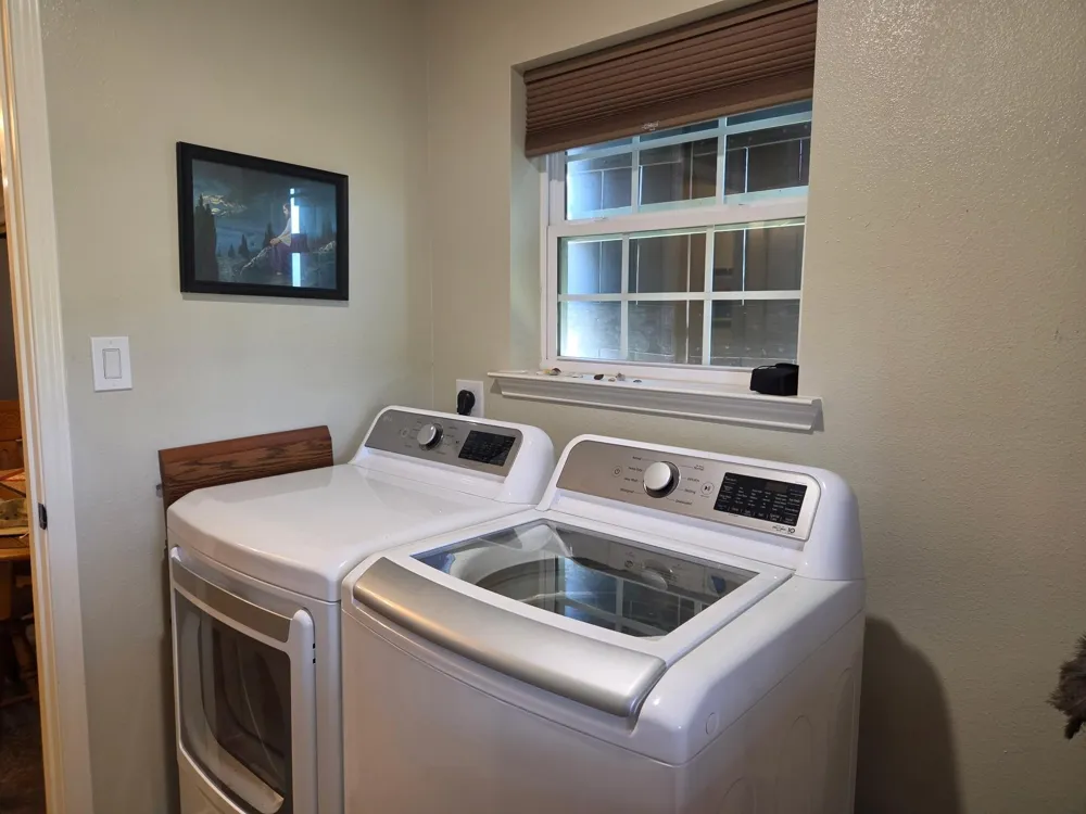 98 Dog Fish Drive Palacios, TX 77465