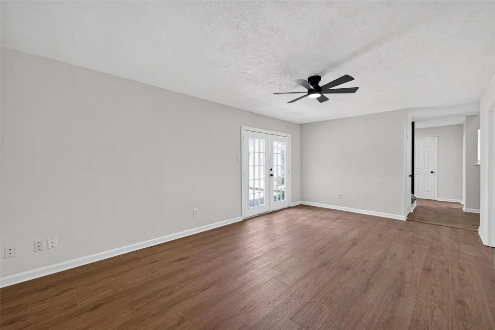 10102 Old Towne Lane Sugar Land, TX 77498