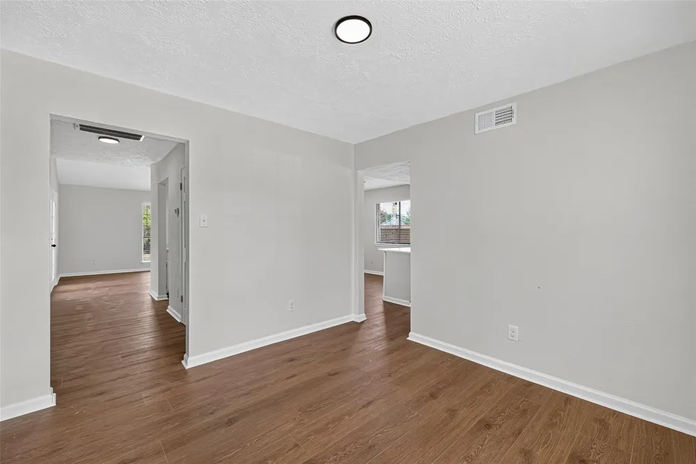 10102 Old Towne Lane Sugar Land, TX 77498