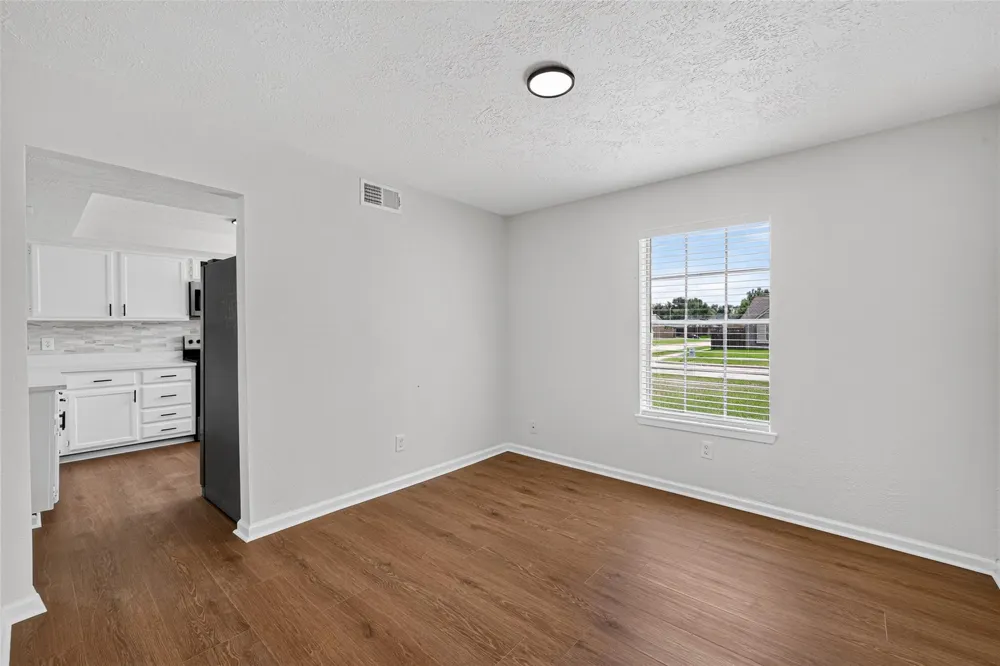 10102 Old Towne Lane Sugar Land, TX 77498