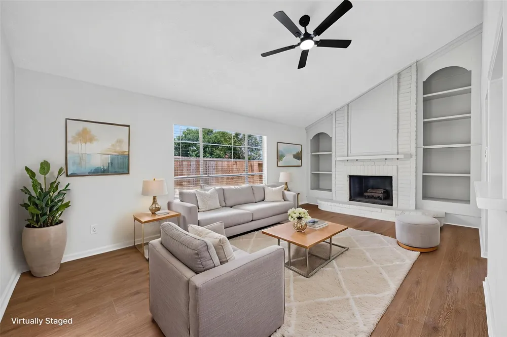 10102 Old Towne Lane Sugar Land, TX 77498
