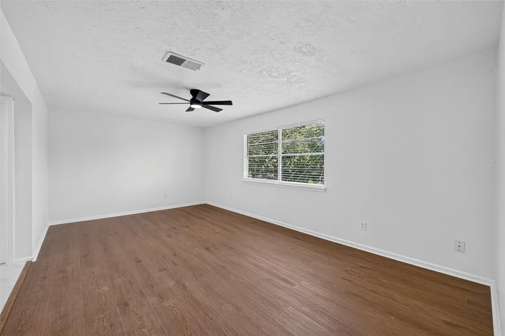 10102 Old Towne Lane Sugar Land, TX 77498