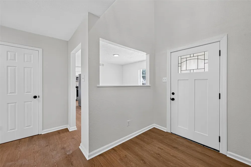 10102 Old Towne Lane Sugar Land, TX 77498