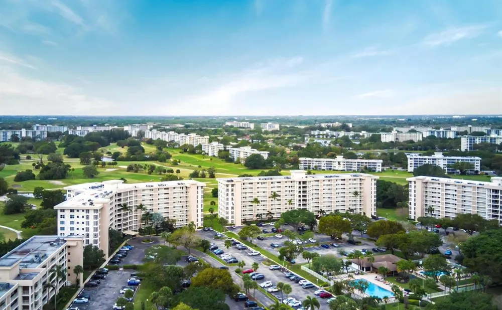 2671 S COURSE DRIVE S #908 Pompano Beach, FL 33069
