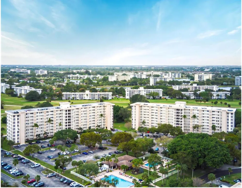 2671 S COURSE DRIVE S #908 Pompano Beach, FL 33069