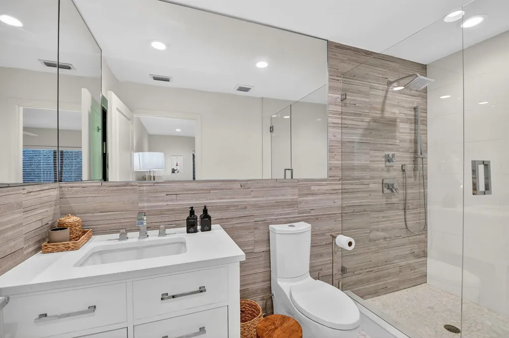 2904 Spanish Trail Delray Beach, FL 33483