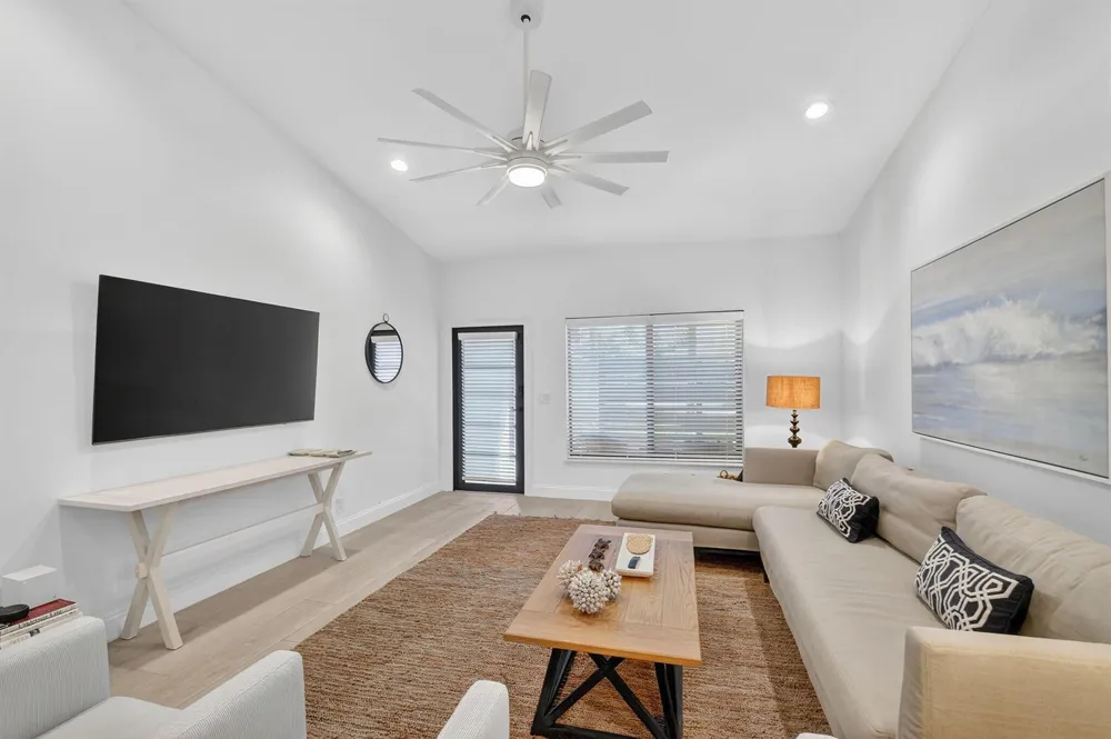 2904 Spanish Trail Delray Beach, FL 33483