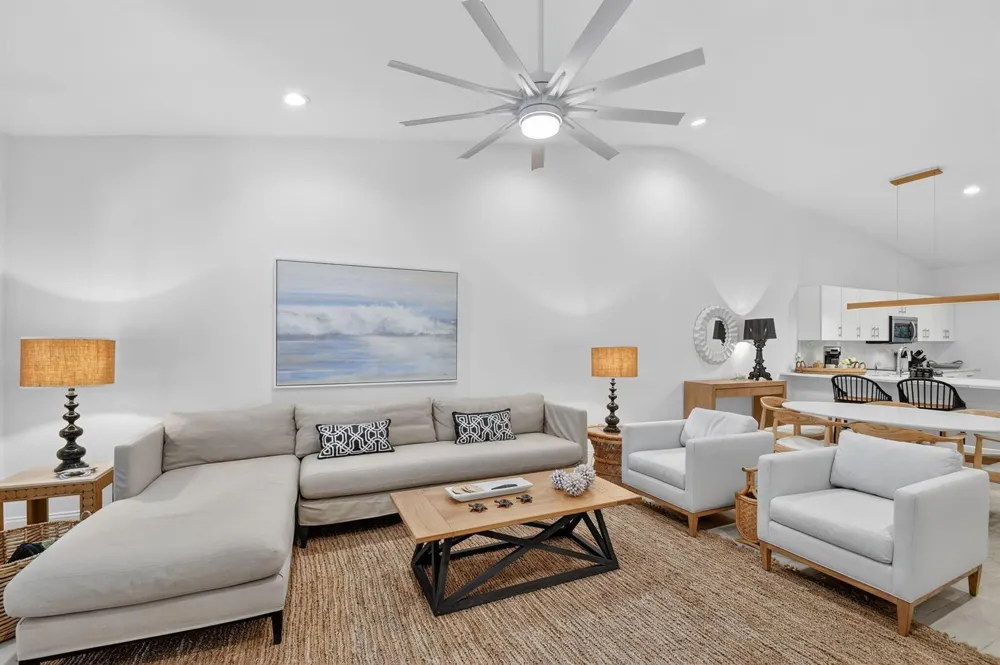 2904 Spanish Trail Delray Beach, FL 33483