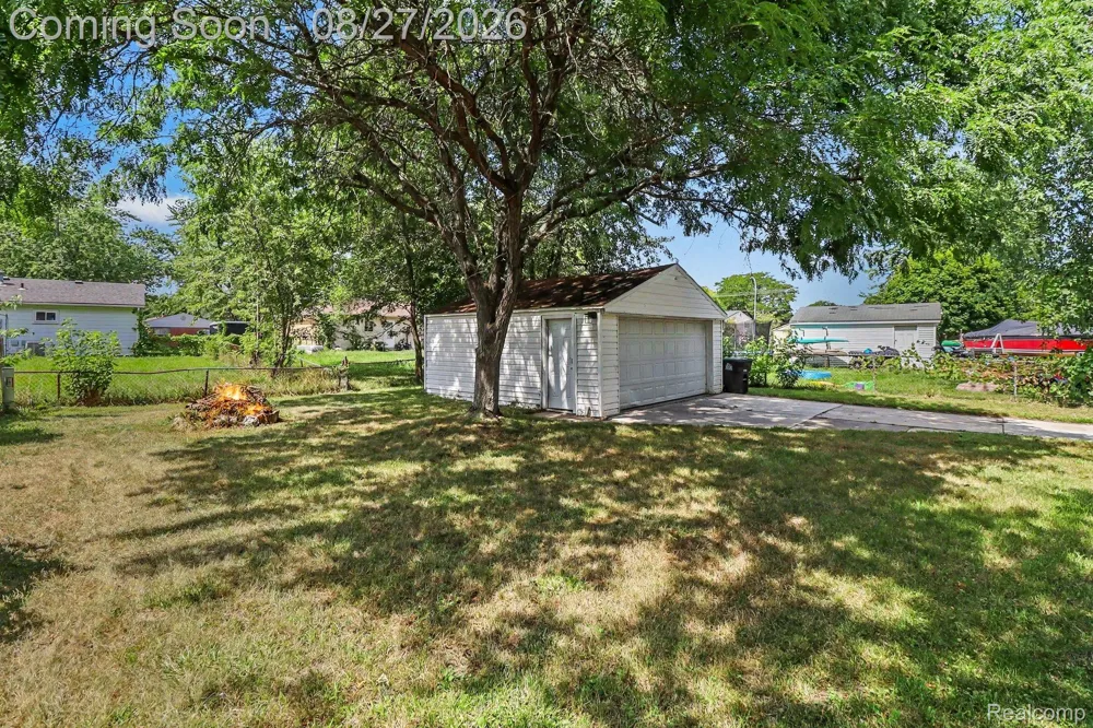 16042 Lauren Street Taylor City, MI 48180