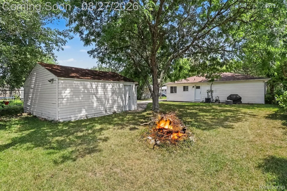 16042 Lauren Street Taylor City, MI 48180