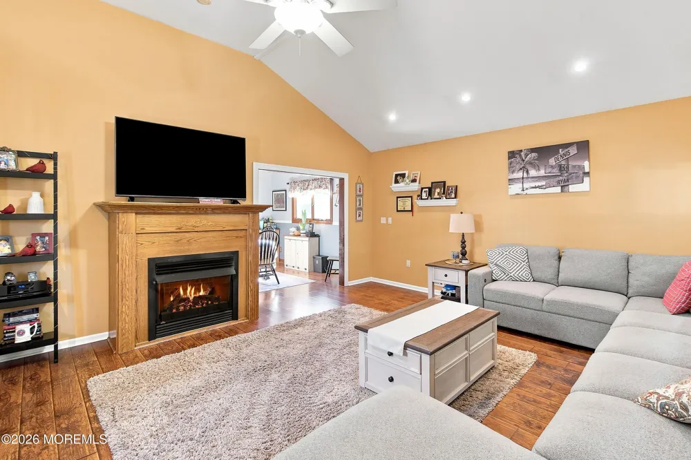 33 Pershing Avenue Milltown, NJ 08850
