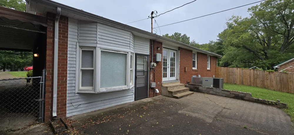 310 Sheriff Dr Clarksville, TN 37042