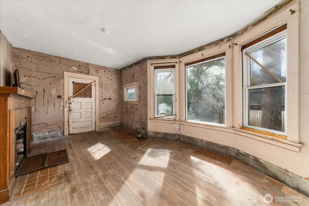 325 E 20th Avenue Spokane, WA 99203