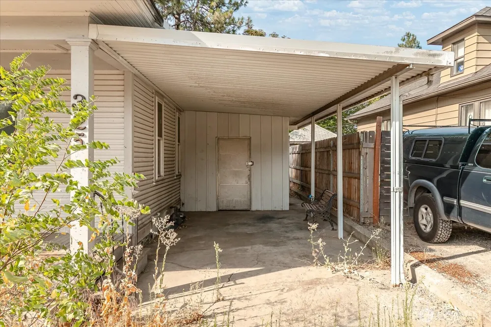 325 E 20th Avenue Spokane, WA 99203