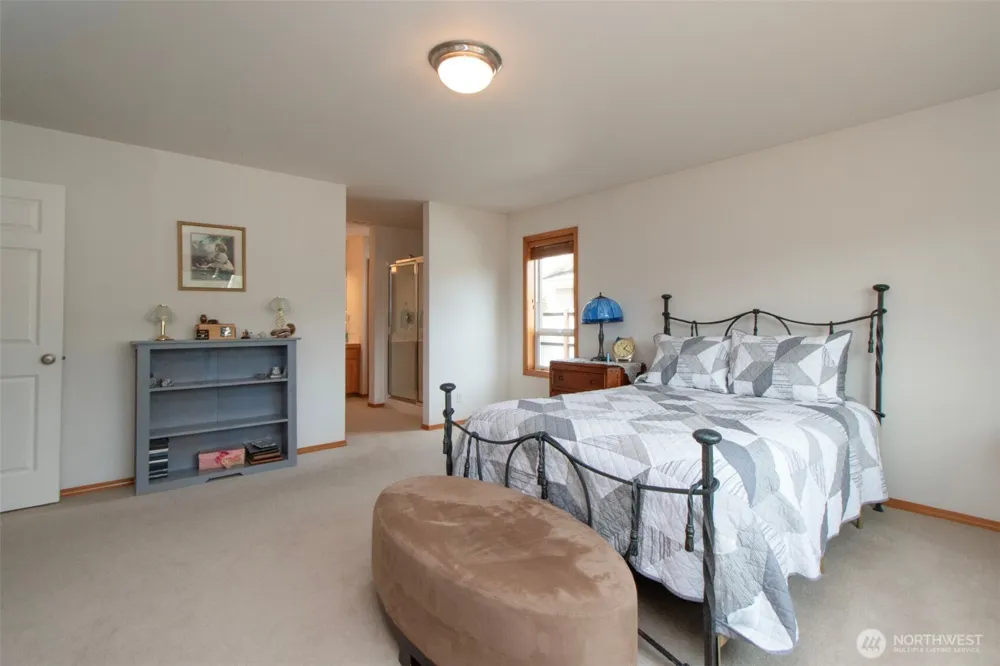 10 Valley Farm Court Sequim, WA 98382