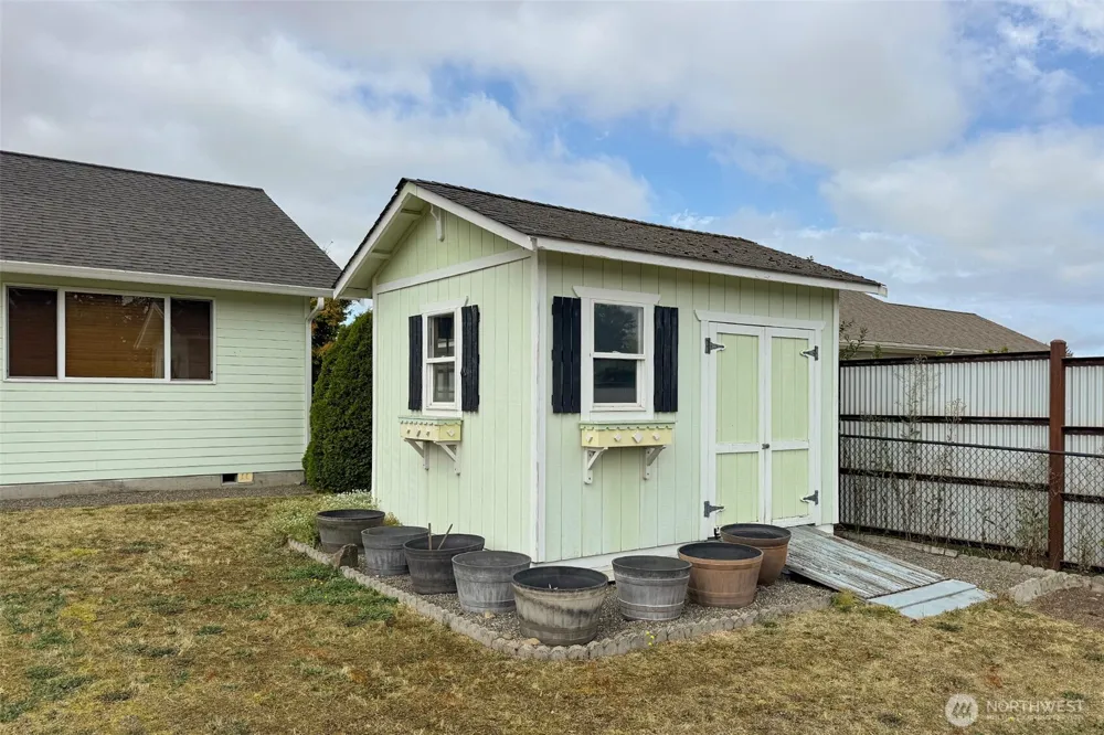 10 Valley Farm Court Sequim, WA 98382