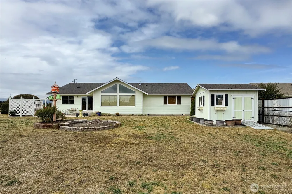 10 Valley Farm Court Sequim, WA 98382
