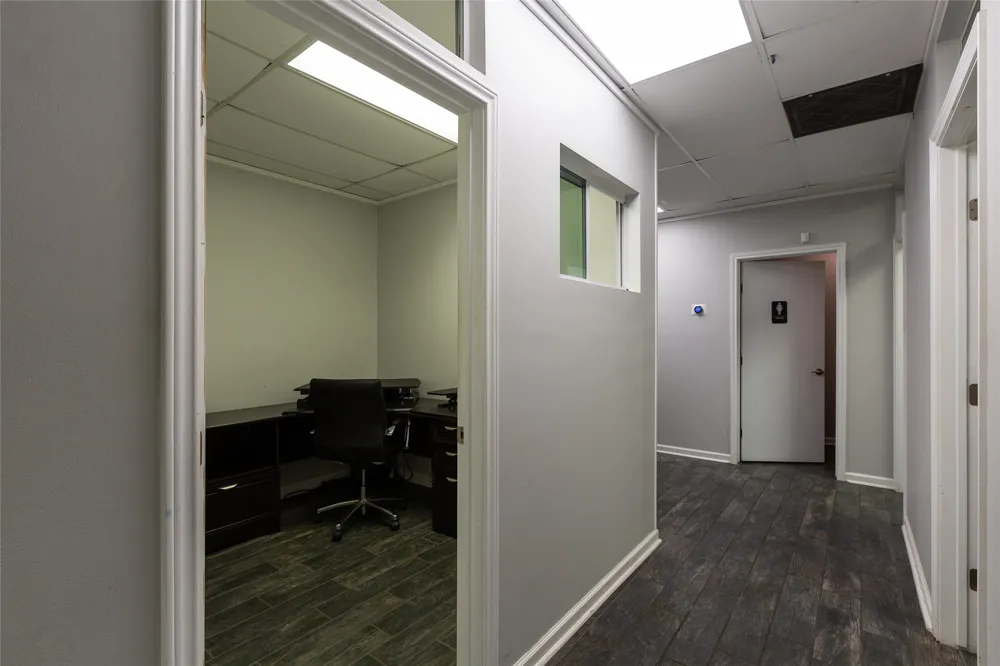 9090 Jollyville Road #106 Austin, TX 78759