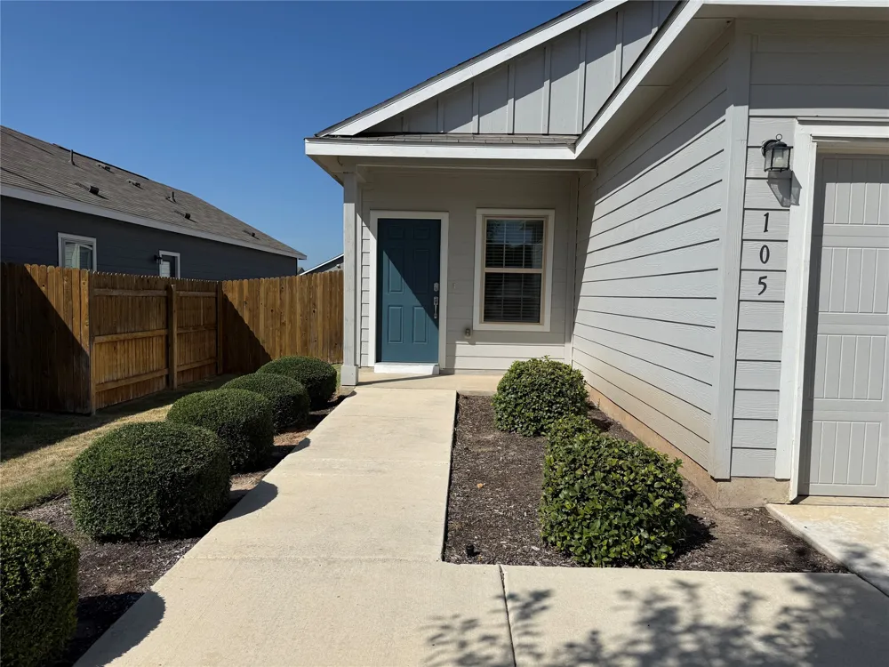 105 Crier Cove Georgetown, TX 78626