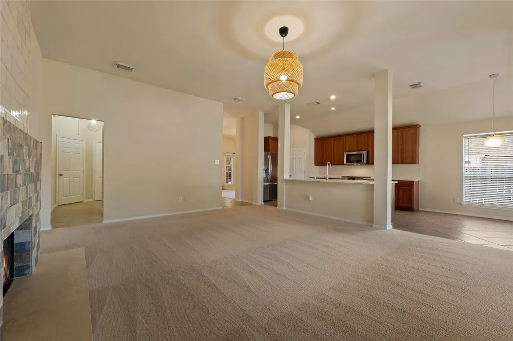 11620 Sunny Creek Lane Manor, TX 78653