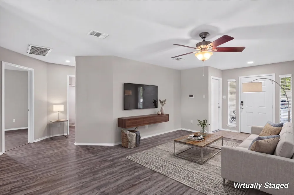 313 Wimberley Street Hutto, TX 78634