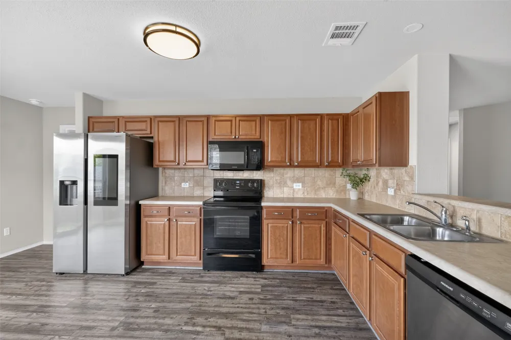 313 Wimberley Street Hutto, TX 78634
