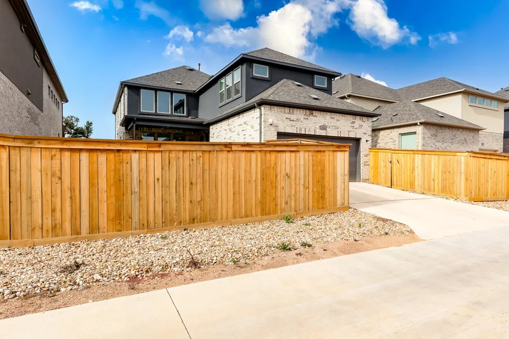 2808 Stone Branch Drive Leander, TX 78641