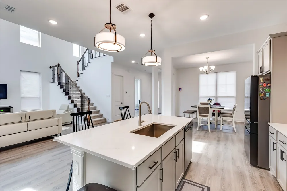 2808 Stone Branch Drive Leander, TX 78641
