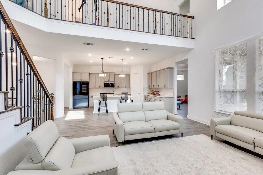2808 Stone Branch Drive Leander, TX 78641