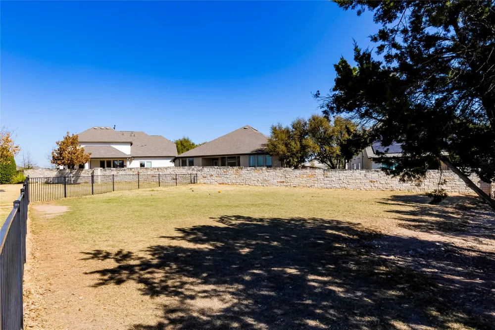 2808 Stone Branch Drive Leander, TX 78641