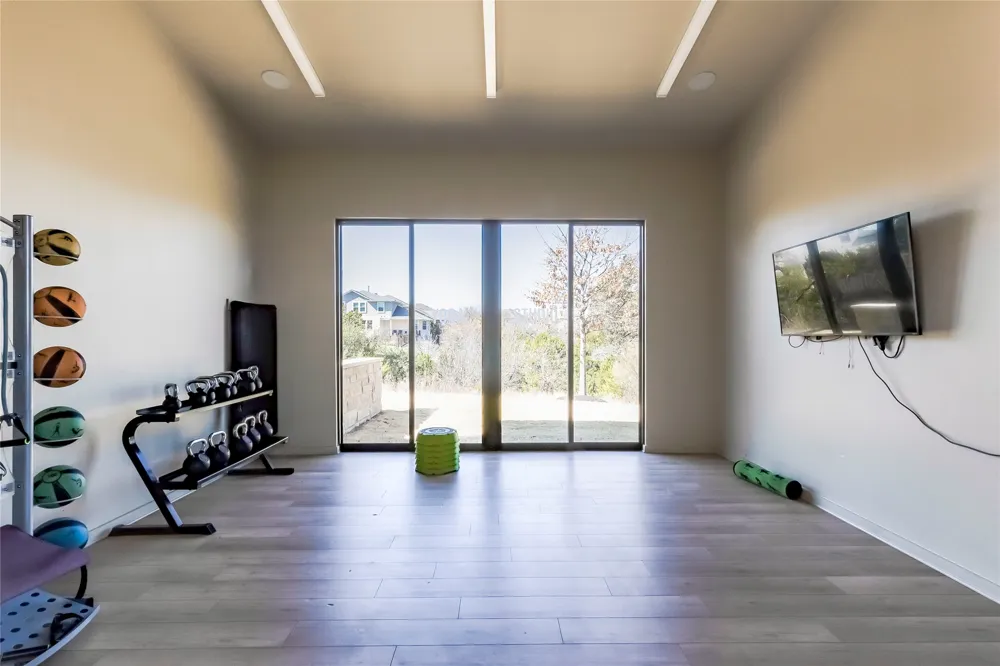 2808 Stone Branch Drive Leander, TX 78641
