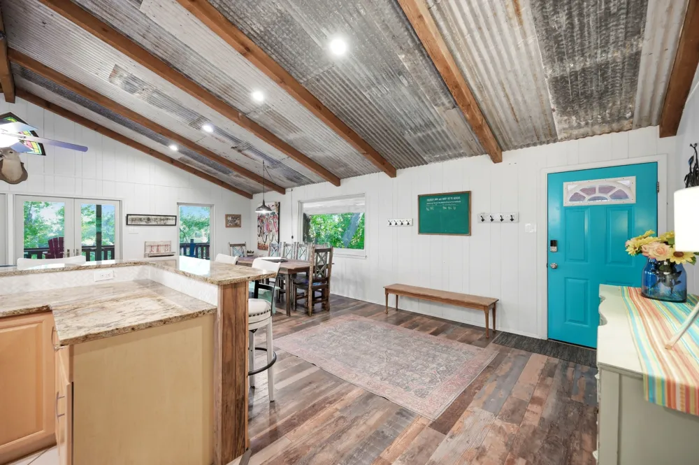 82 Guada Coma Drive #B New Braunfels, TX 78130