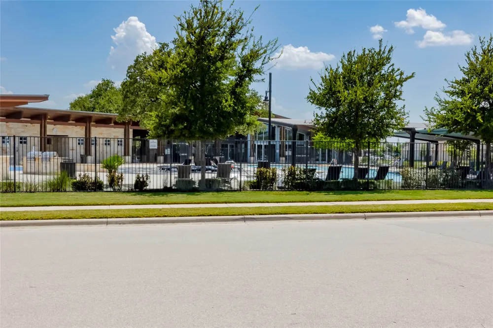 113 Queen Anne Drive Leander, TX 78641