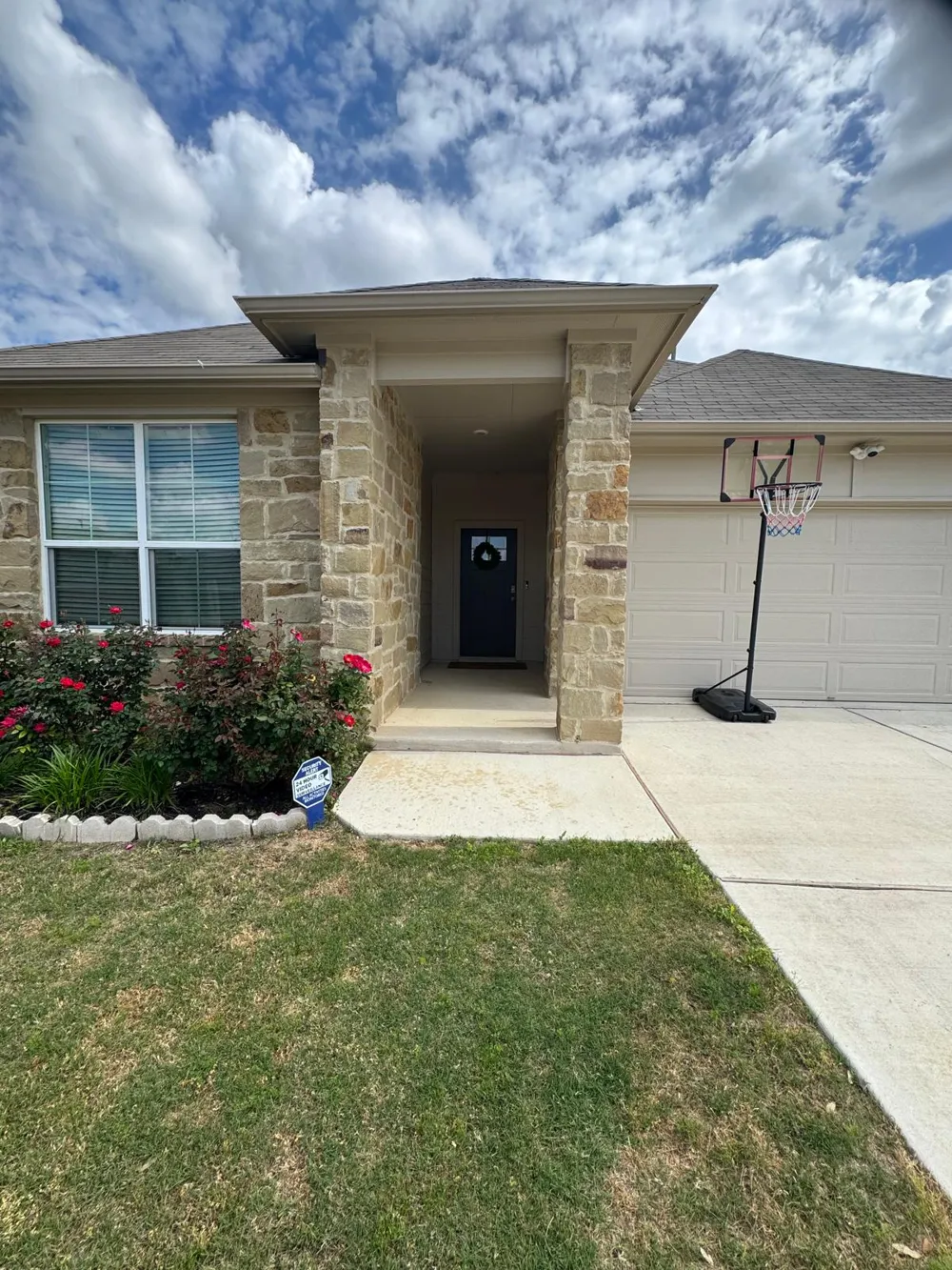 113 Queen Anne Drive Leander, TX 78641