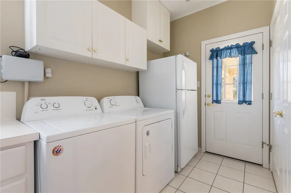 2550 County Road 233 Florence, TX 76527