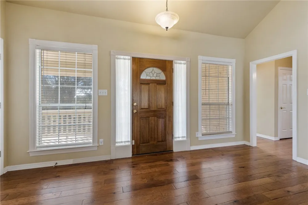 2550 County Road 233 Florence, TX 76527