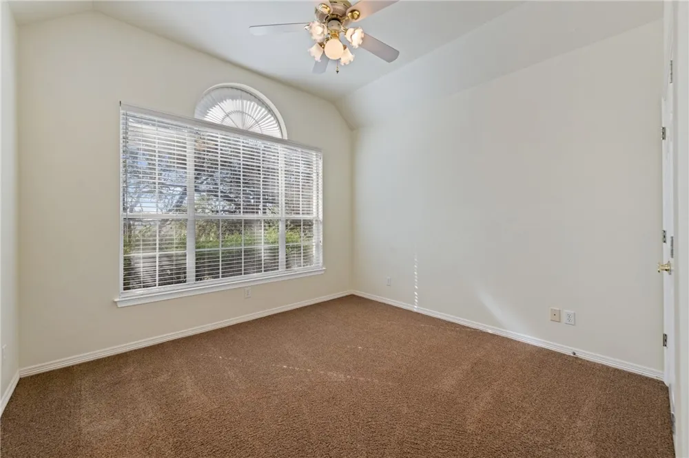 2550 County Road 233 Florence, TX 76527