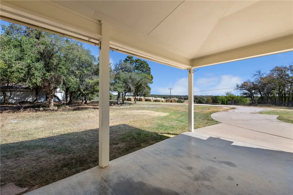 2550 County Road 233 Florence, TX 76527