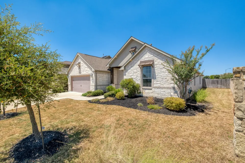 20420 Crested Caracara Lane Pflugerville, TX 78660