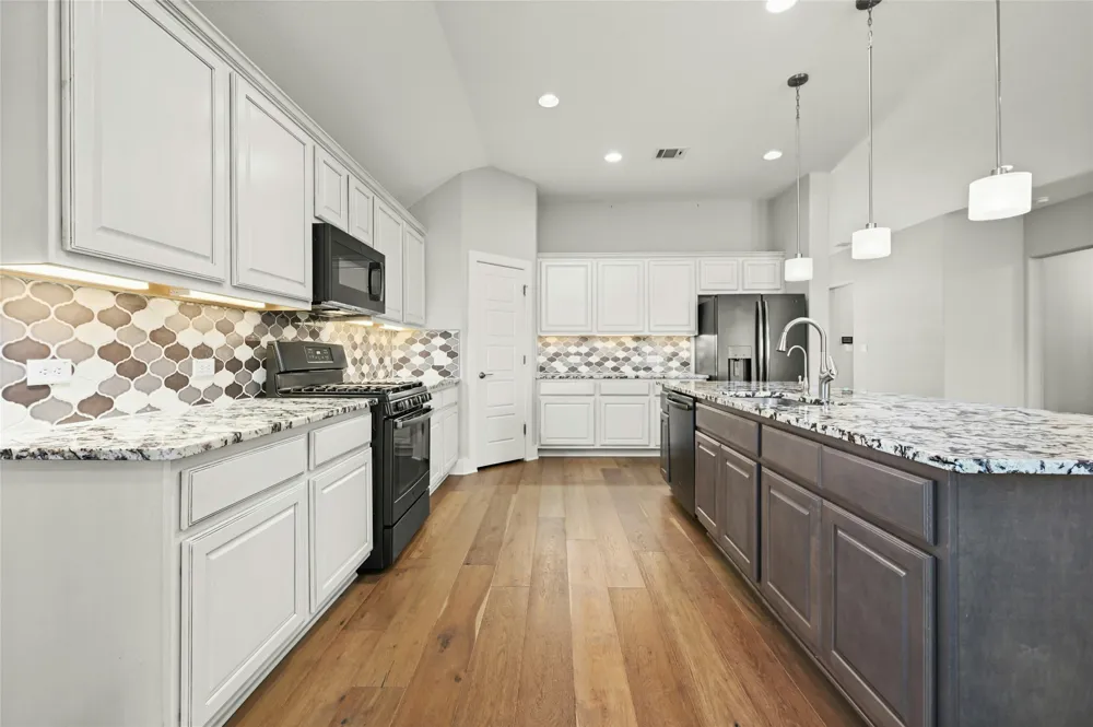 20420 Crested Caracara Lane Pflugerville, TX 78660