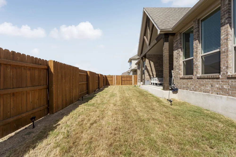 161 Rainier Drive Kyle, TX 78640