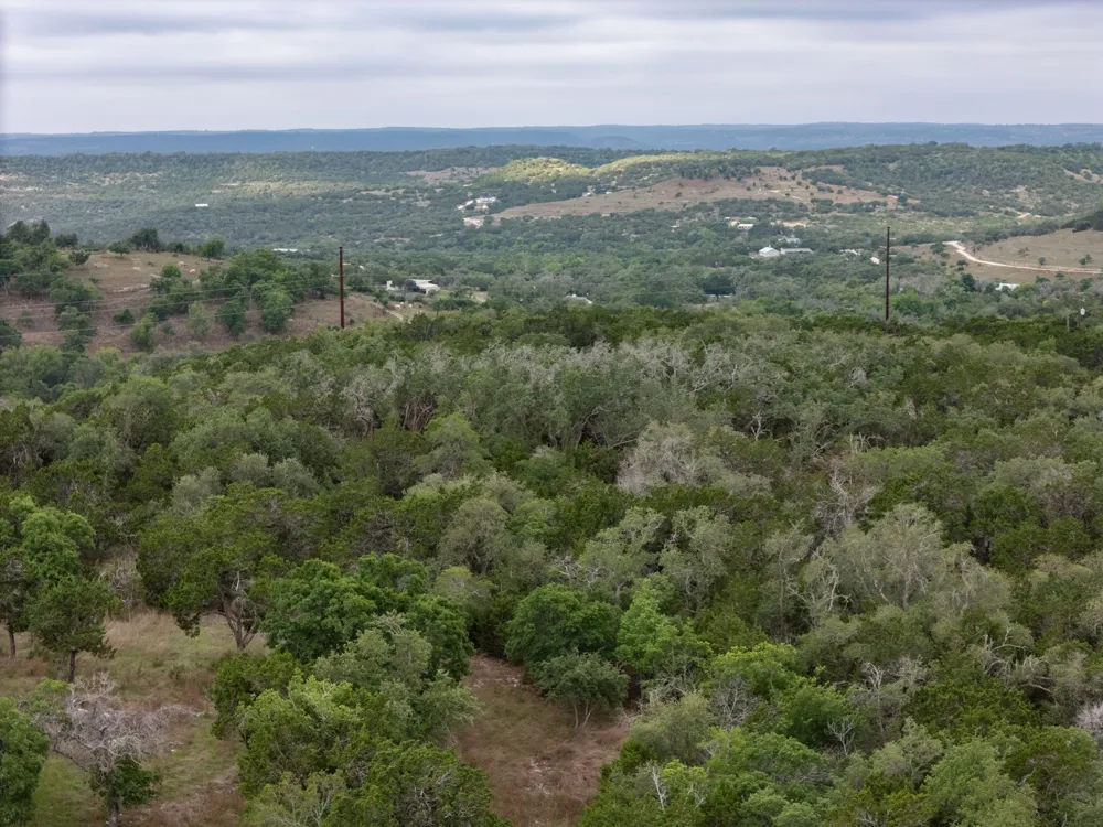 8 Altwein Road Blanco, TX 78606