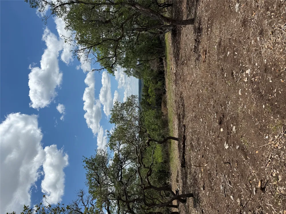 8 Altwein Road Blanco, TX 78606