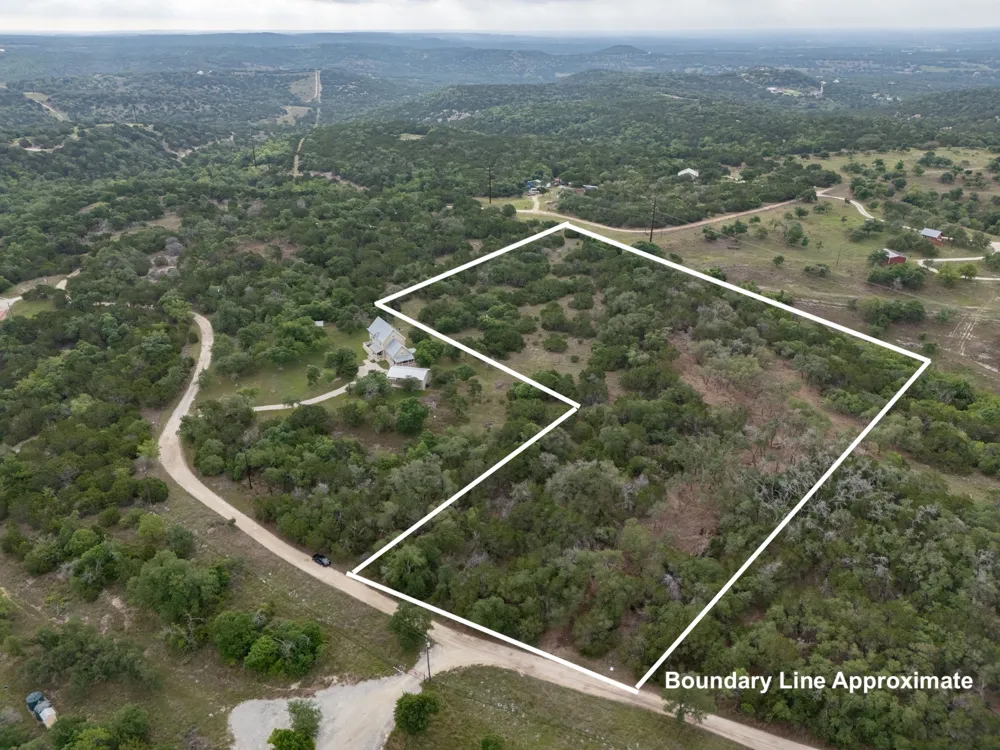 8 Altwein Road Blanco, TX 78606